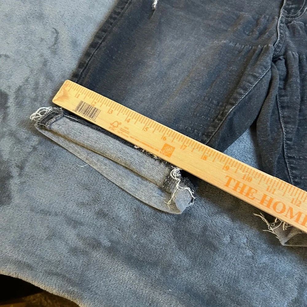 Kendall‎ + Kylie The BU Short Black Distressed Denim Shorts Womens Size 30 30x9